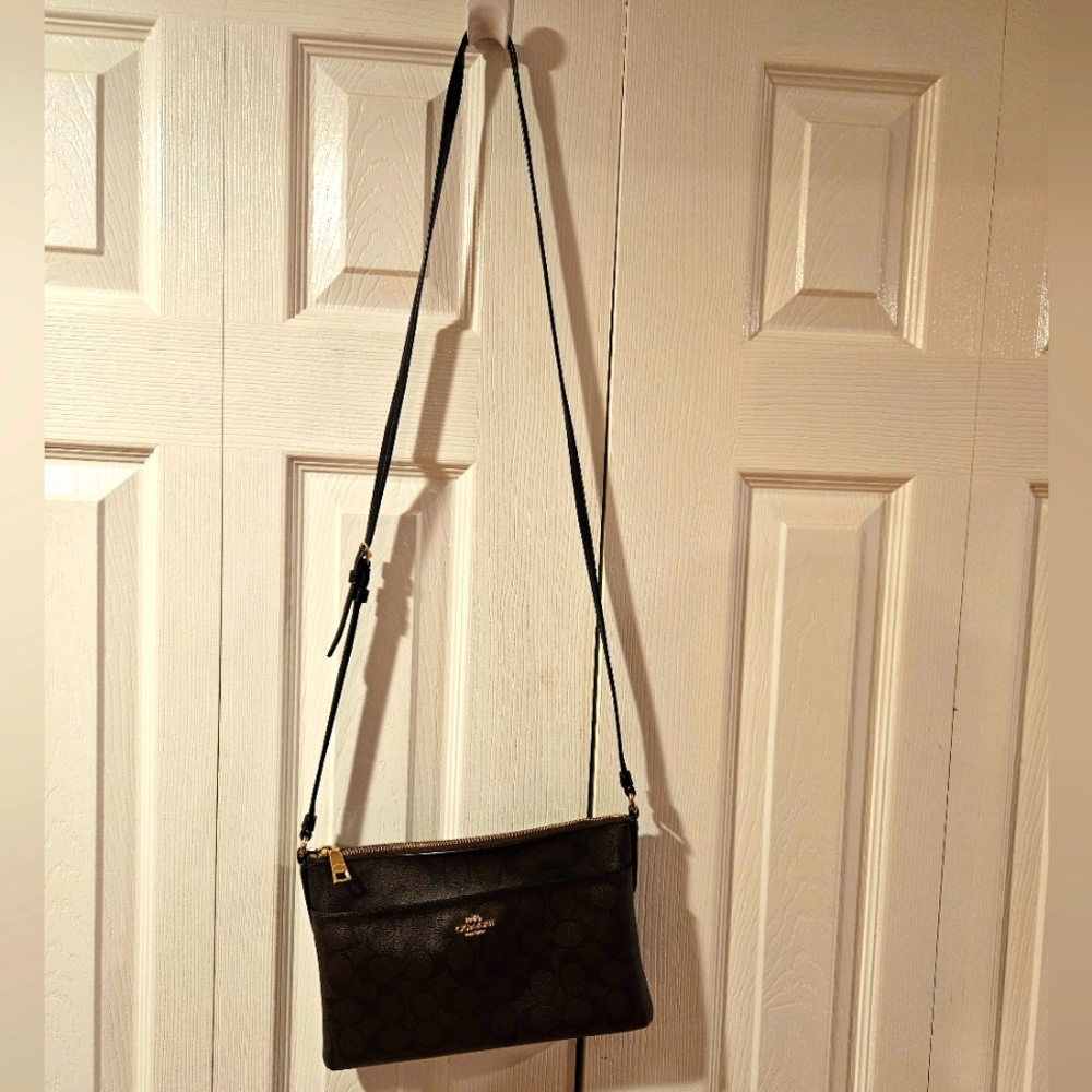 Coach East West Crossbody Shoulder Bag F58316 Signature Dark Brown Black